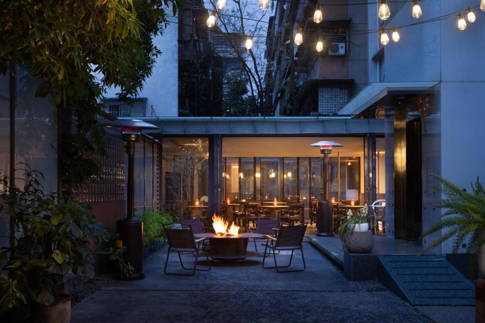Wezo Hotel Kuanzhai Alley Chengdu-Breakfast Till 12Noon-Lv City Guide Recommended Hotel Dış mekan fotoğraf